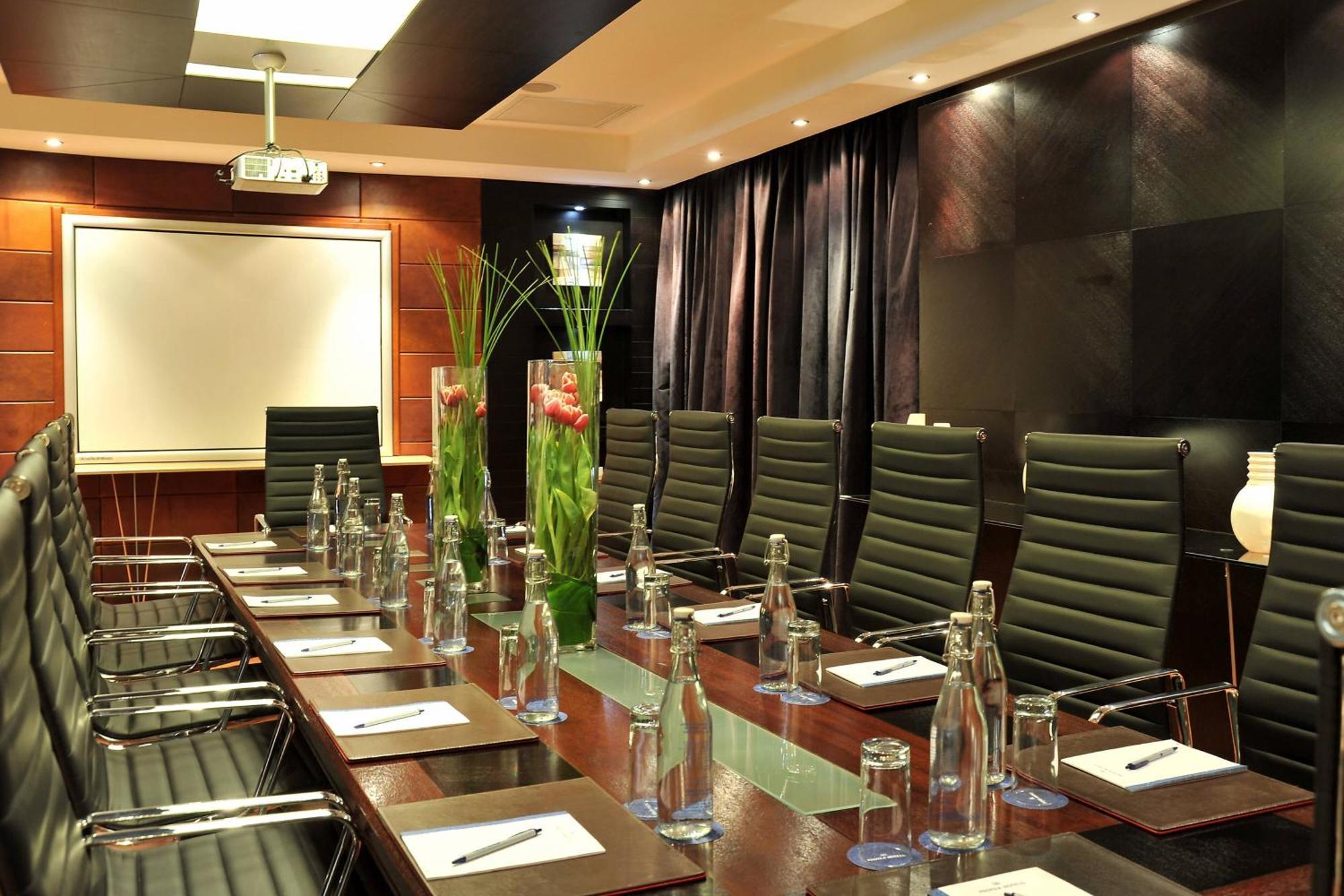 Protea Hotel By Marriott Midrand Exterior photo